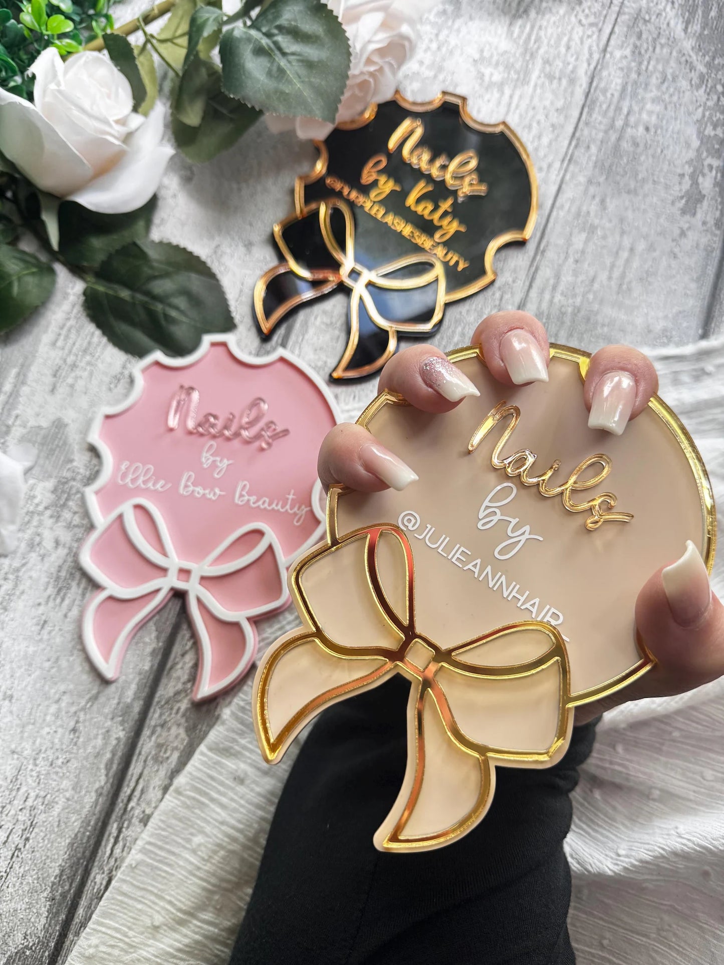 3d Bow Nail Technician Picture Prop, 'NAILFIE' Disc